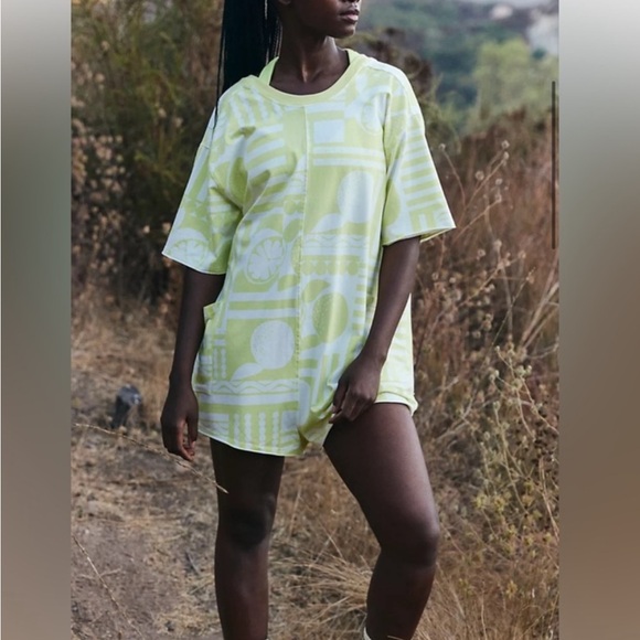 NWT Free People Movement- size L - Picture 6 of 6